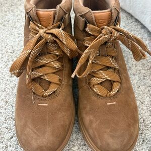 UGG Lakesider Ankle Boots -Size 10